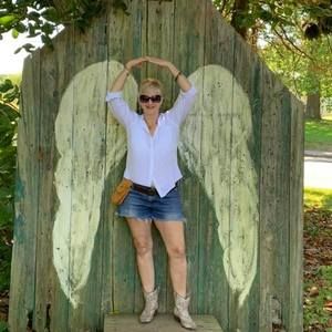 Meet your Posher, Kelli